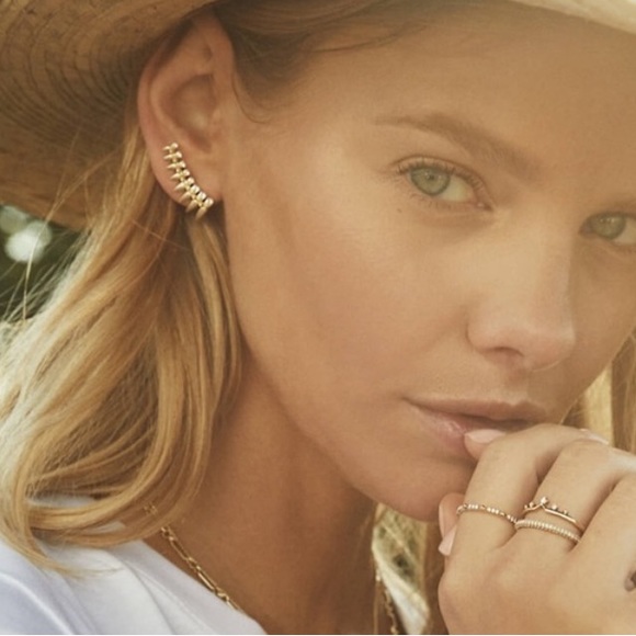 Kendra Scott Jewelry - Kendra Scott Lou Lou Ear Climbers